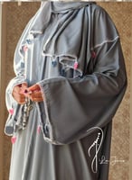 شرشف صلاة سستة ازرق على اخضر باستال مزين بالكروشيه...