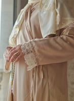 شرشف صلاة لف سكرى مزين بالاويا اليدوي من لاجور