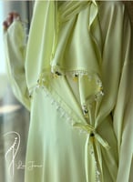 شرشف صلاة لف اصفر ليموني بالكروشيه و الورد الاويا...