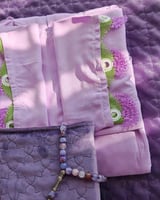 شرشف صلاة لف موف مزين بالاويا كروشيه ورد فخم