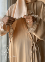 شرشف صلاة لف بيج ستان اويا و الطرحة مثبتة.