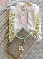 شرشف صلاة لف اخضر باستال مزين بأويا يدوي من لاجور