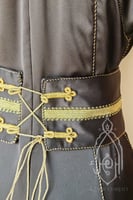 قفطان مغربي فاخر باللون الأسود والتطريز الذهبي مع...