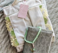 شرشف صلاة لف اخضر باستال مزين بأويا يدوي من لاجور