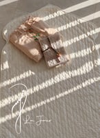 شرشف صلاة لف بصلي على بني باستيل مزين بورد الاويا