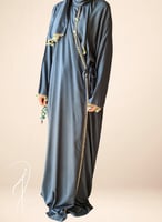 شرشف صلاة لف زيتي على رمادي بالكروشيه و ورد اويا خ...