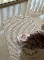 222005 شرشف صلاة رسم باتيك لف بيج و الطرحة مثبتة .