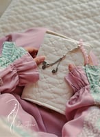 شرشف صلاة لف رسم باتيك باستيل بصلي على موف الطرحة...