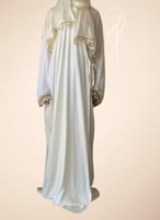 شرشف صلاة اويا لف مفتوح اوف وايت مع ذهبي و الطرحة...