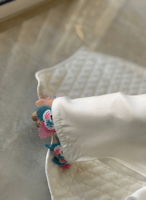 شرشف صلاة لف أبيض اويا أزرق وفوشي