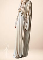 شرشف صلاة بيج ستان اويا ورد بني و ابيض و الطرحة مت...