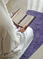 شرشف صلاة لف ابيض ستان مزين بالورد الاويا الموف ال...