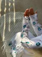 شرشف صلاة لف أبيض كروشيه اخضر يدوي