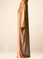 شرشف صلاة سحاب خربزي كروشيه يدوي و الطرحة مثبتة.