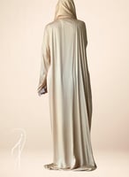 شرشف صلاة بيج ستان اويا لف و الطرحة مثبتة.