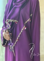 شرشف صلاة بنفسجي سستة مزين بالكروشيه و الورد الاوي...