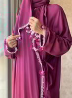 شرشف صلاة لف أحمر مزين بالكروشيه