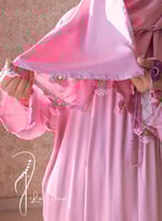 شرشف صلاة لف وردي مزين بالاويا الفاخر من لاجور