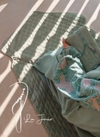 شرشف صلاة لف رسم باتيك أخضر باستيل فخم