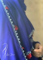 شرشف صلاة سحاب أزرق كحلي كروشيه يدوي أحمر