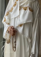 شرشف صلاة أوف وايت أويا نحاسي و أبيض