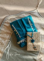 شرشف صلاة ازرق لف بالكروشيه و الورد الاويا فاخر