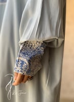 شرشف صلاة سستة رسم باتيك أزرق باستيل الطرحة مثبتة