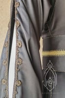 قفطان مغربي فاخر باللون الأسود والتطريز الذهبي مع...