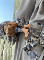 شرشف صلاة لف رسم باتيك رمادي الطرحة مثبتة