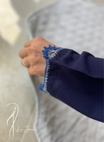 شرشف صلاة لف كحلي ازرق كروشيه يدوي و الطرحة مثبتة