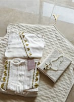 شرشف صلاة لف ابيض ستان اويا ذهبي اليدوي