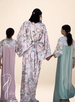 فستان حرير للأطفال بورود