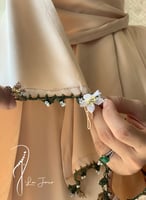 شرشف صلاة بيج ستان اويا ورد بني و ابيض و الطرحة مت...