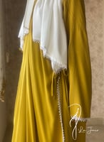 شرشف صلاة لف كموني أصفر مستردة مزين بالكروشيه و ال...