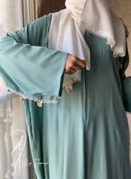 شرشف صلاة سحاب اخضر كروشيه يدوي و الطرحة منفصلة .