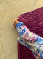 شرشف صلاة منقوش ورد ازرق وموف من لاجور