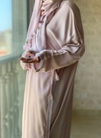 شرشف صلاة لف وردي على موف فاتح بالكروشيه و الورد