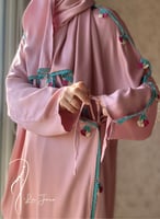 شرشف صلاة لف وردي باستيل مزين بالكروشبه الفاخر