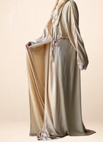 شرشف صلاة لف بيج ستان اويا و الطرحة مثبتة.