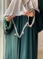 شرشف صلاة سستة اخضر غامق مزين بالكروشيه و الورد ال...