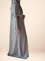 شرشف صلاة سحاب رمادي مزين بالكروشي الابيض و رمادى...