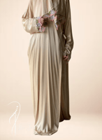 شرشف صلاة بيج ستان اويا لف و الطرحة مثبتة.