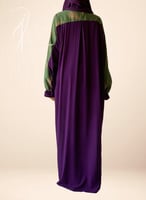 شرشف صلاة باتيك لف موف و رسم اخضر و الطرحة مثبتة