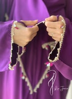 شرشف صلاة بنفسجي سستة مزين بالكروشيه و الورد الاوي...