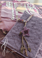 شرشف صلاة لاجور لف بنفسجي بكروشيه ترتر يدوي من لاج...