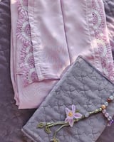 شرشف صلاة لف بنفسجى مزين بالاويا اليدوي