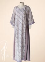 ثوب بنفسجي نقشة باتيك من لاجور حق رمضان