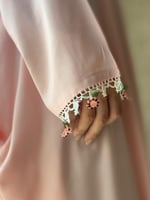 شرشف صلاة لف وردي على خربزي بالكروشيه و الورد الاو...