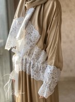 شرشف صلاة سستة دانتيل حزام بيج على زيتي