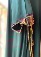 شرشف صلاة سستة أخضر مزين بالكروشيه